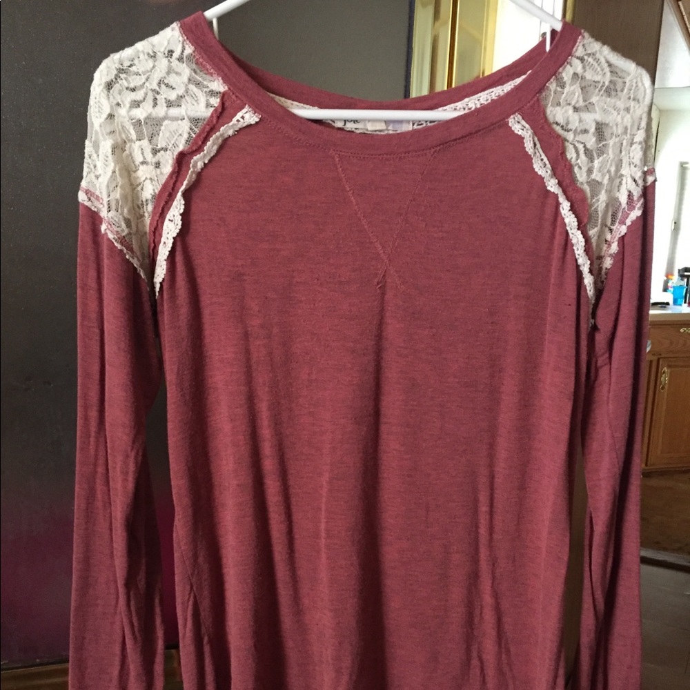 Long sleeve maroon shirt